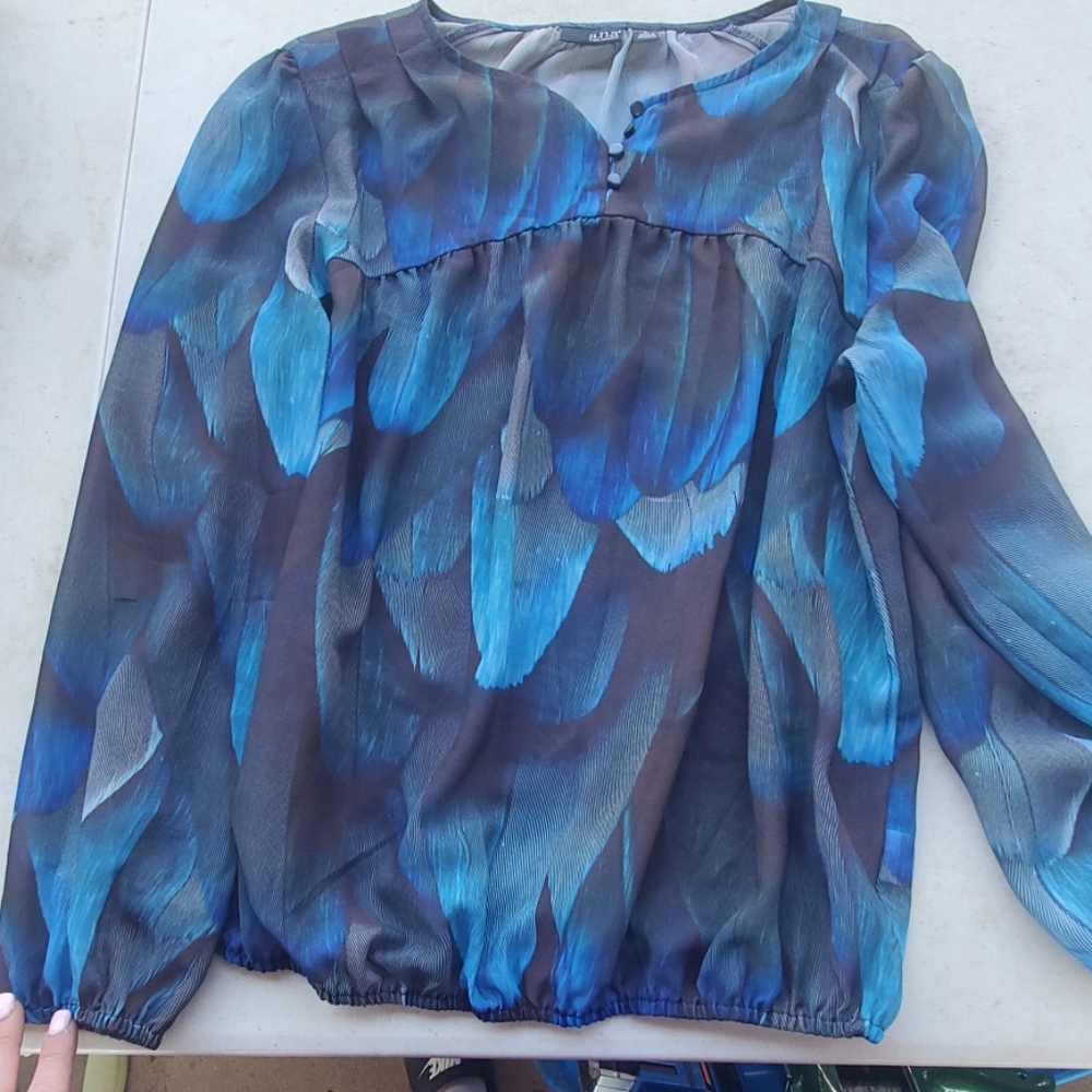 Women shirt